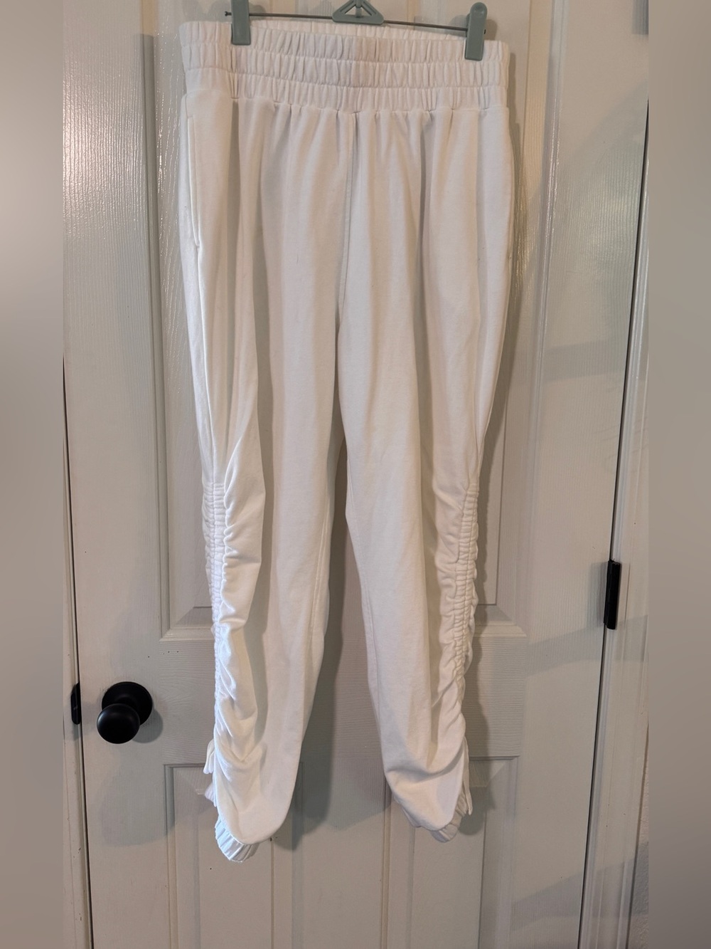 Carbon38 White Ruched Side Drawstring Joggers